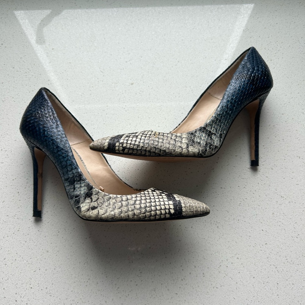 Zara blue snake skin pointed-toe stiletto heels